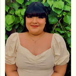 Meet your Posher, Olivia